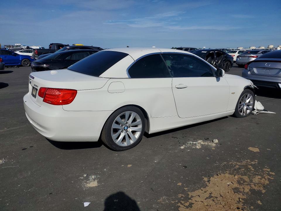 Photo 3 from auction – 2012 BMW 328 with VIN WBADW7C50CE729569