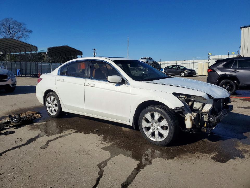 Photo 4 from auction – 2010 HONDA ACCORD EXL with VIN 1HGCP2F89AA080641