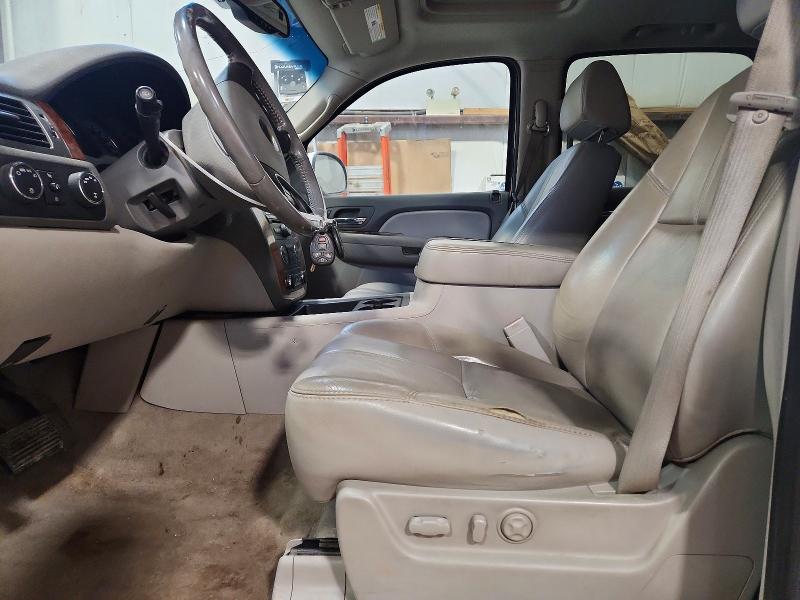 Photo 7 from auction – 2007 CHEVROLET SUBURBAN with VIN 3GNFK16387G315010