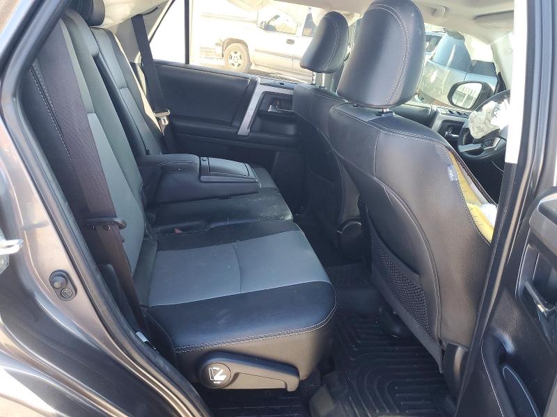 Photo 11 from auction – 2019 TOYOTA 4RUNNER with VIN JTEBU5JR5K5663783