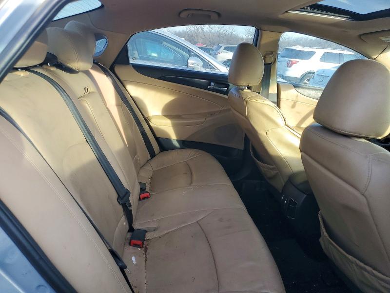 Photo 10 from auction – 2011 HYUNDAI SONATA with VIN 5NPEC4AC9BH046655