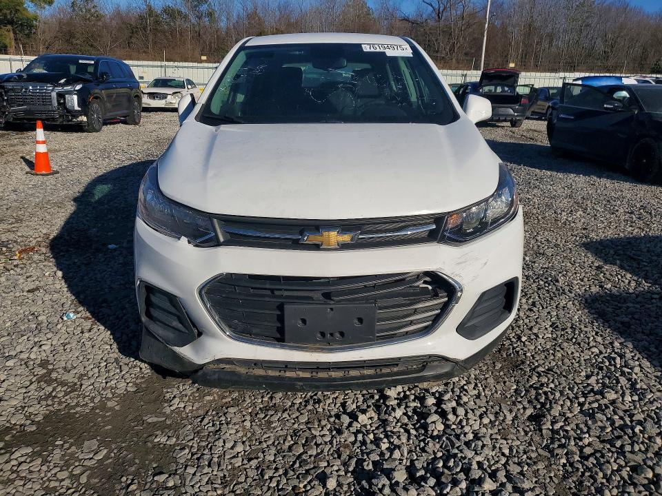Photo 5 from auction – 2018 CHEVROLET TRAX LS with VIN KL7CJKSB0JB522375