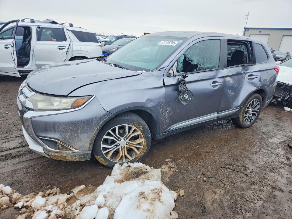 MITSUBISHI OUTLANDER 2018 with VIN JA4AZ3A39JJ004591 - Photo from auction