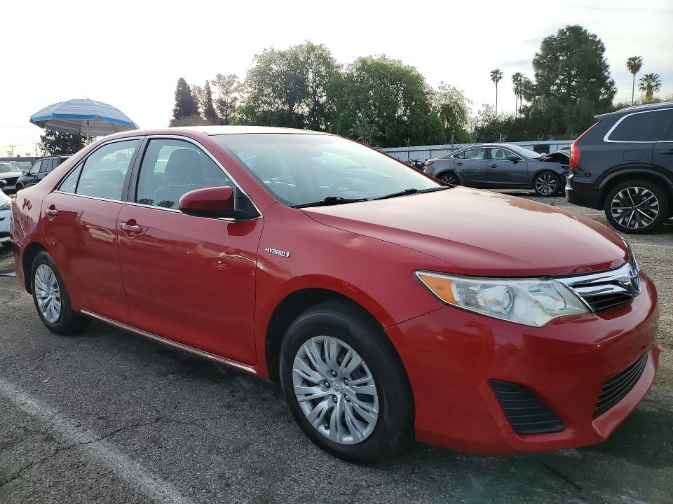 Photo 4 from auction – 2014 TOYOTA CAMRY HYBR with VIN 4T1BD1FK8EU136934