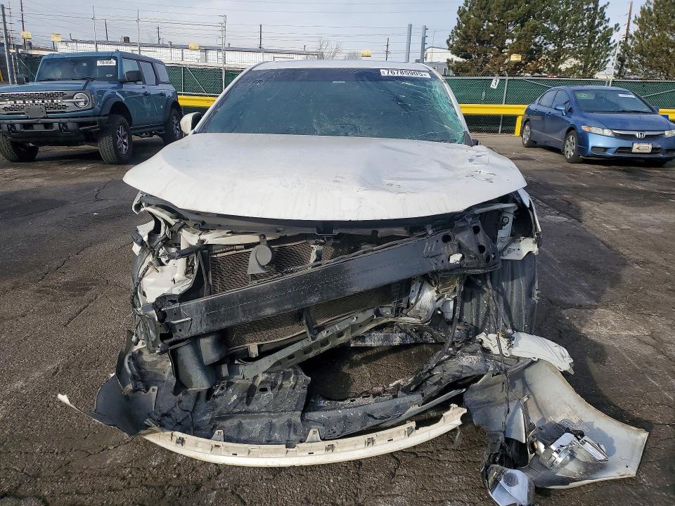 Photo 5 from auction – 2016 TOYOTA CAMRY with VIN 4T1BF1FK2GU140443