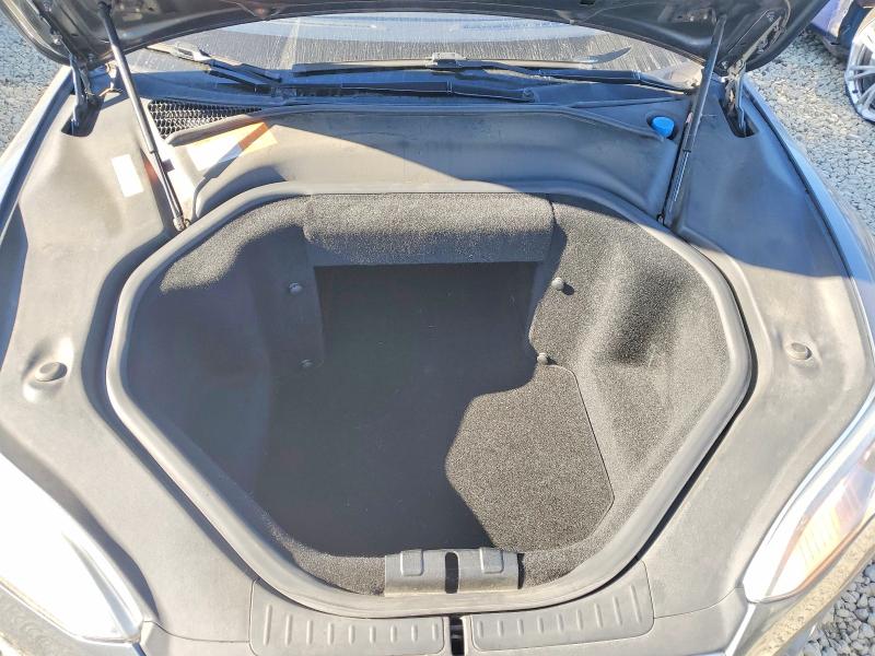 Photo 11 from auction – 2014 TESLA MODEL S with VIN 5YJSA1H12EFP42823