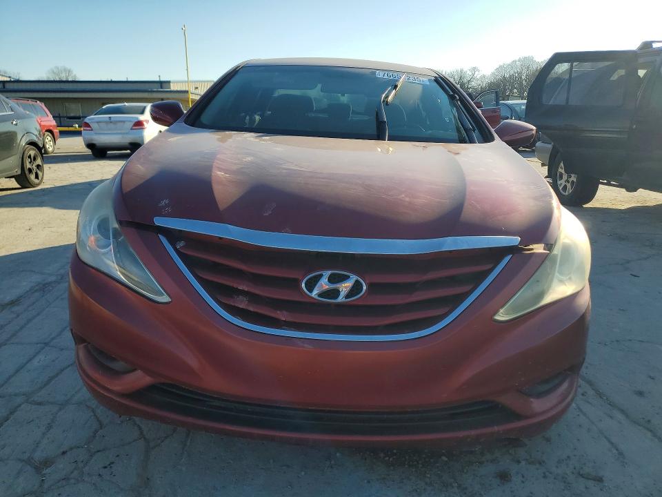 Photo 5 from auction – 2011 HYUNDAI SONATA with VIN 5NPEB4AC3BH225809