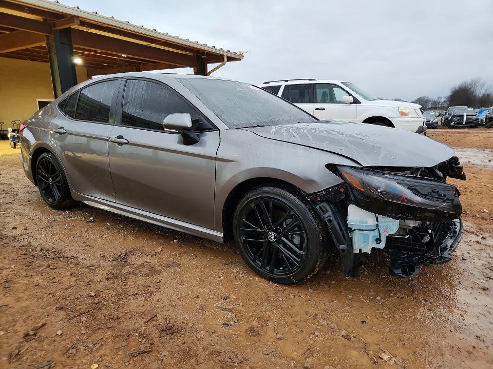 Photo 4 from auction – 2025 TOYOTA CAMRY with VIN 4T1DAACK5SU575638