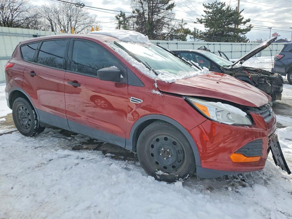 Photo 4 from auction – 2016 FORD ESCAPE with VIN 1FMCU0F73GUB93751