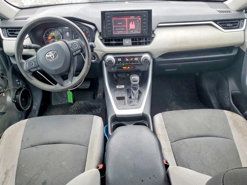 Photo 8 from auction – 2019 TOYOTA RAV4 with VIN 2T3W1RFV6KW046803