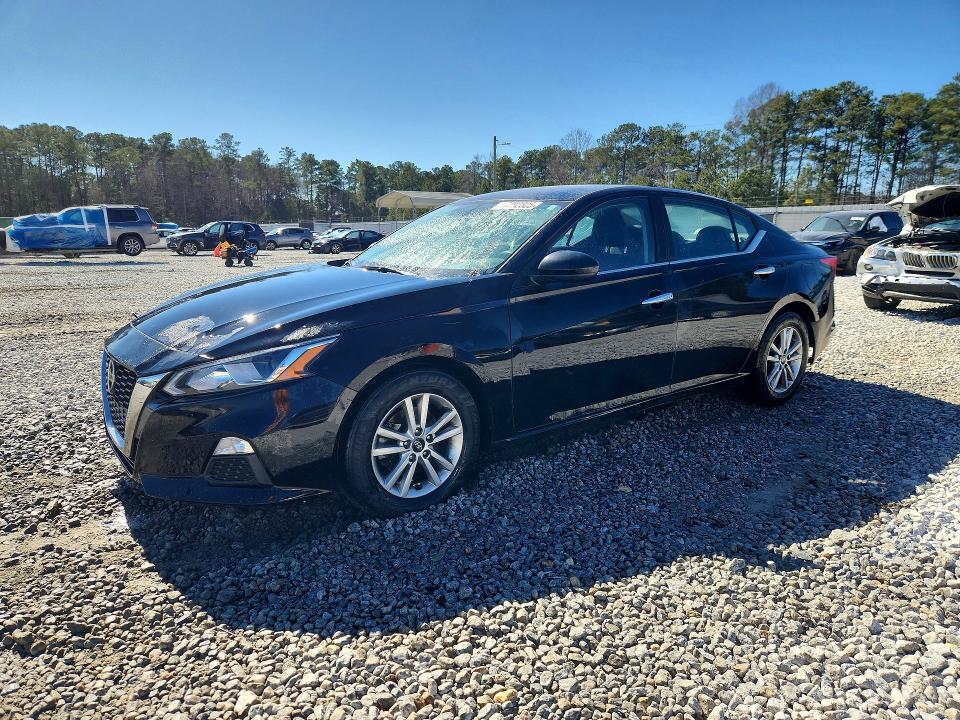 NISSAN ALTIMA S 2020 with VIN 1N4BL4BV4LC196937 - Photo from auction