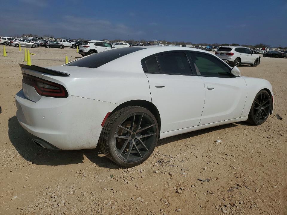 Photo 3 from auction – 2020 DODGE CHARGER with VIN 2C3CDXBG7LH139843