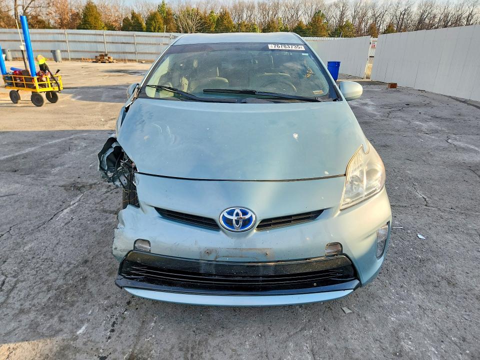 Photo 5 from auction – 2013 TOYOTA PRIUS with VIN JTDKN3DU1D5692853