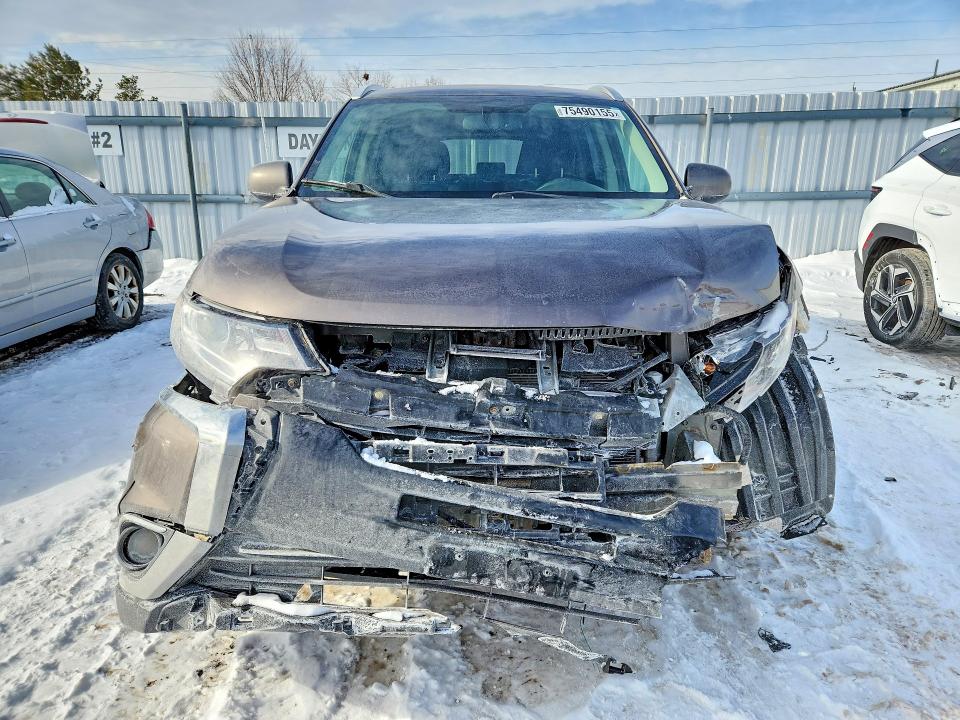 Photo 5 from auction – 2018 MITSUBISHI OUTLANDER with VIN JA4AZ2A37JZ619278