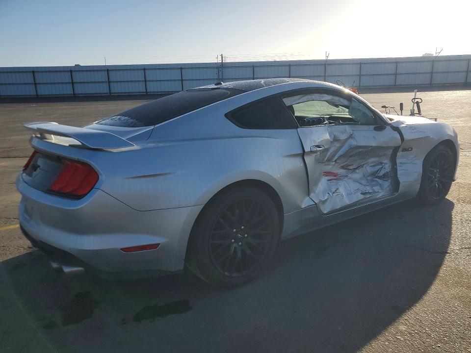 Photo 3 from auction – 2019 FORD MUSTANG with VIN 1FA6P8CF5K5125608