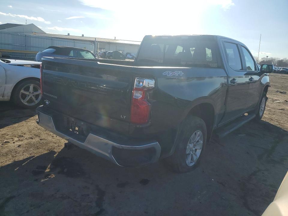 Photo 3 from auction – 2023 CHEVROLET SILVERADO with VIN 1GCPDDEK1PZ215428
