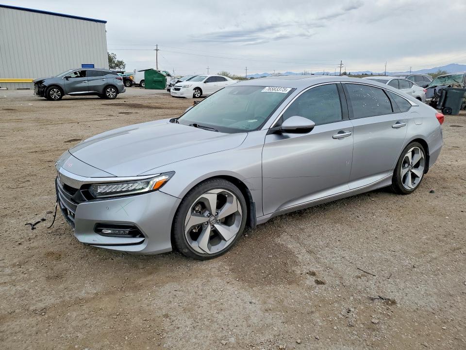 Photo 1 from auction – 2018 HONDA ACCORD TOU with VIN 1HGCV2F90JA043623