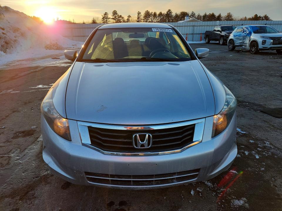 Photo 5 from auction – 2010 HONDA ACCORD with VIN 1HGCP2F40AA189969