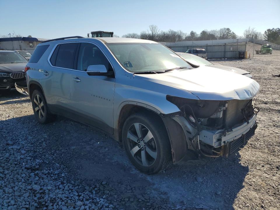 Photo 4 from auction – 2019 CHEVROLET TRAVERSE L with VIN 1GNERHKW3KJ202038
