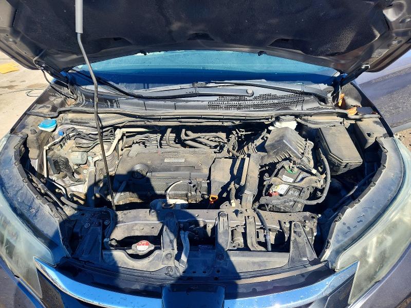Photo 12 from auction – 2016 HONDA CR-V with VIN 5J6RM3H45GL025547