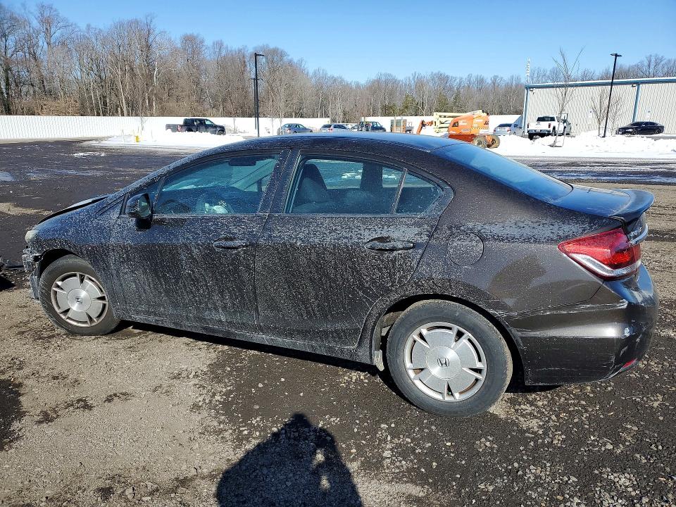 Photo 2 from auction – 2013 HONDA CIVIC HF with VIN 2HGFB2F64DH533113