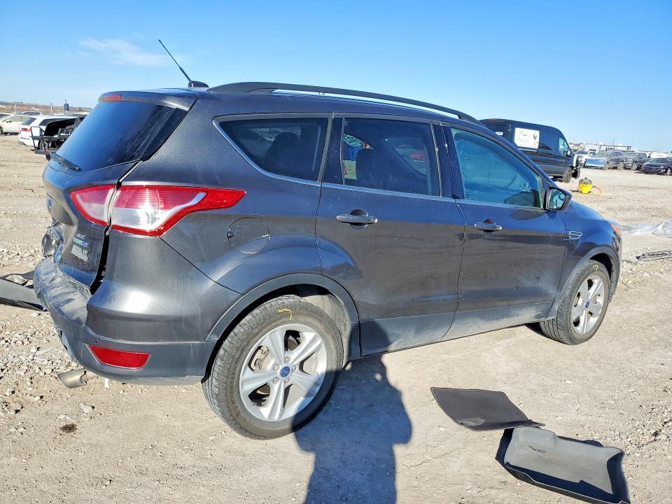 Photo 3 from auction – 2015 FORD ESCAPE with VIN 1FMCU9G97FUB72257