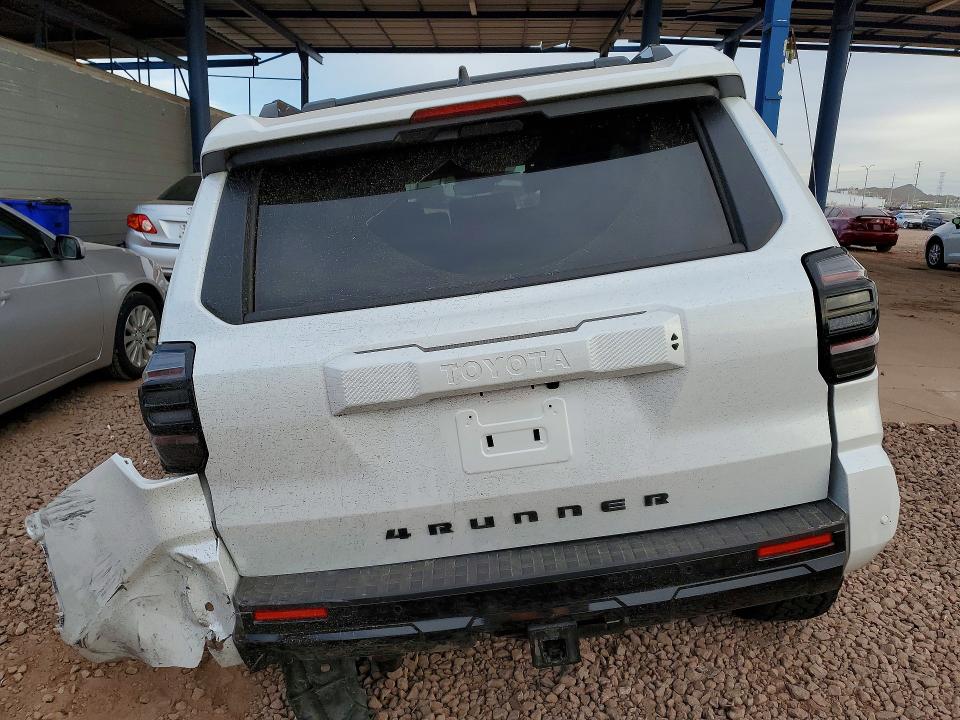 Photo 6 from auction – 2025 TOYOTA 4RUNNER SR with VIN JTEVA5BR6S5070101