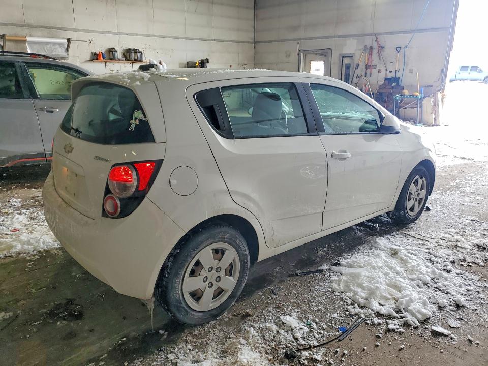 Photo 3 from auction – 2016 CHEVROLET SONIC LS with VIN 1G1JA6SH2G4126878