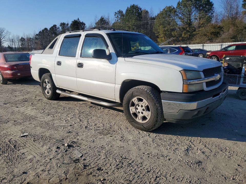 Photo 4 from auction – 2005 CHEVROLET AVALANCHE with VIN 3GNEC12Z05G279099