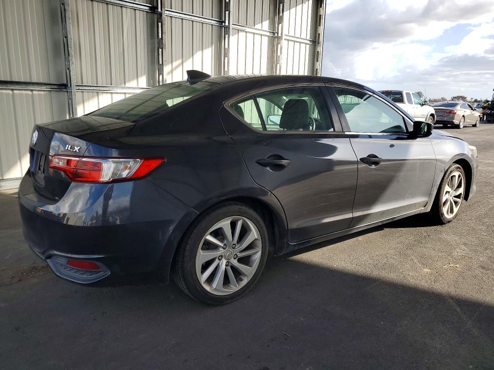 Photo 3 from auction – 2016 ACURA ILX BASE W with VIN 19UDE2F32GA025410
