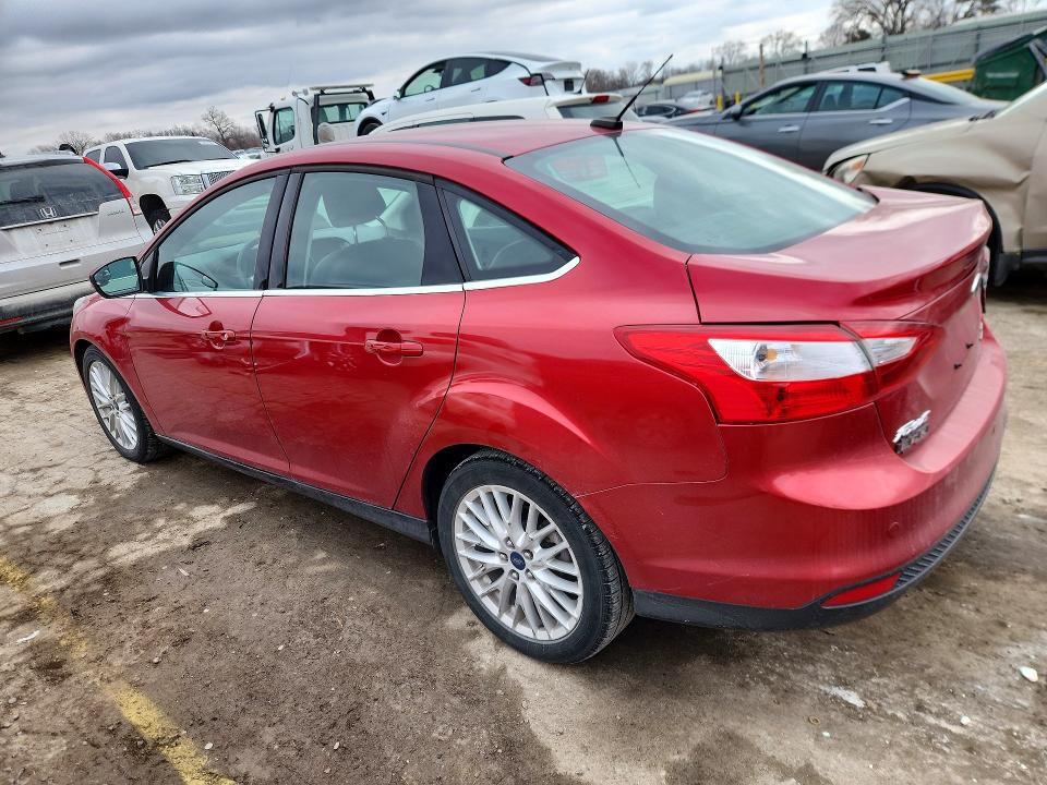 Photo 2 from auction – 2012 FORD FOCUS SEL with VIN 1FAHP3H28CL378873