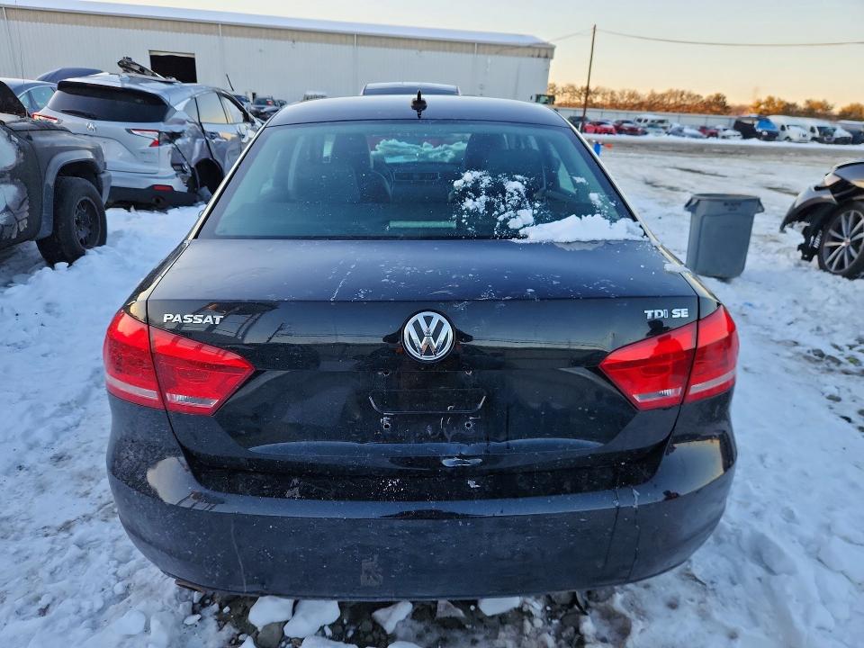 Photo 6 from auction – 2014 VOLKSWAGEN PASSAT SE with VIN 1VWBN7A38EC002058