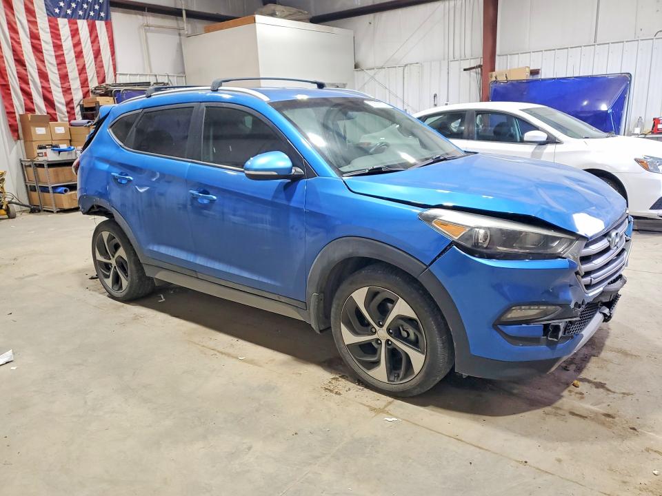 Photo 4 from auction – 2017 HYUNDAI TUCSON LIM with VIN KM8J33A28HU397633