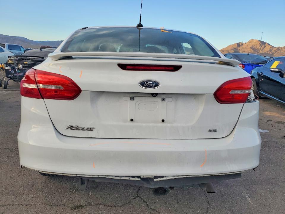Photo 6 from auction – 2016 FORD FOCUS SE with VIN 1FADP3F24GL406983
