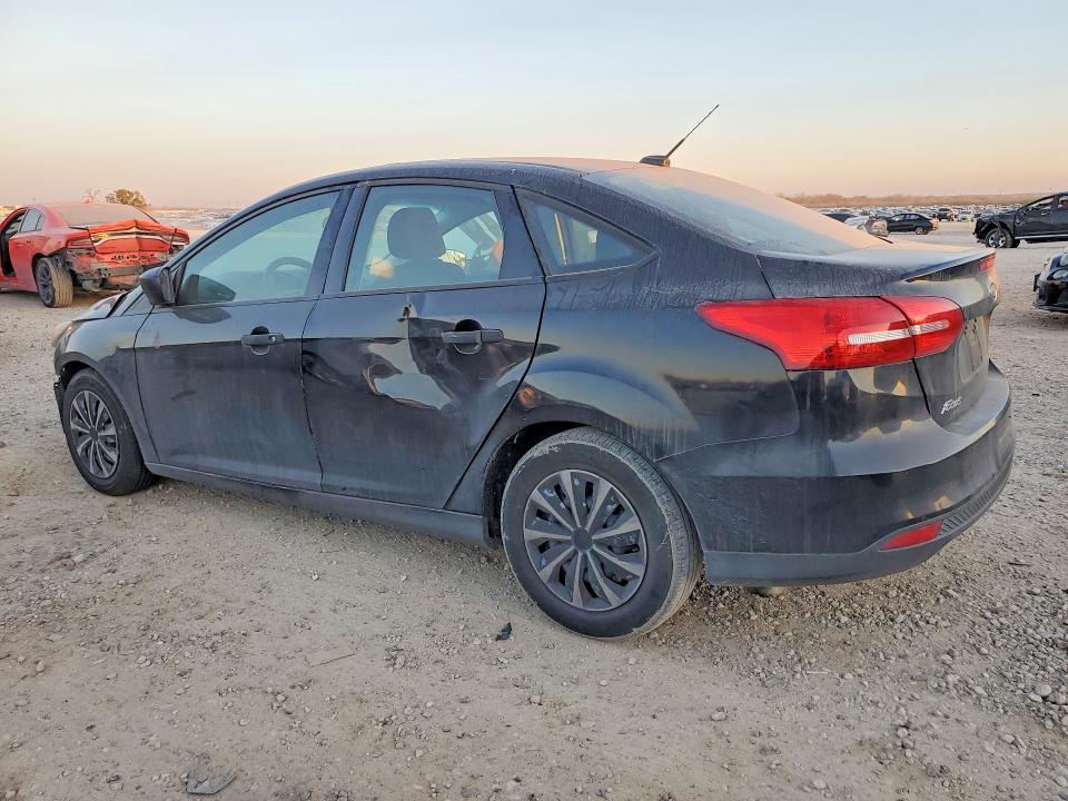 Photo 2 from auction – 2017 FORD FOCUS with VIN 1FADP3E21HL244779