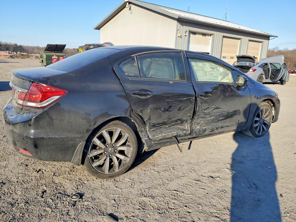 Photo 3 from auction – 2015 HONDA CIVIC with VIN 2HGFB2F96FH556213