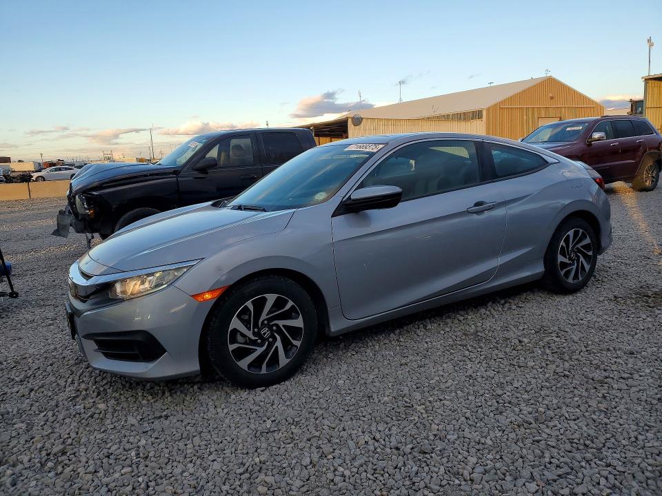 HONDA CIVIC 2017 con VIN 2HGFC4B02HH308995 - Foto de la subasta