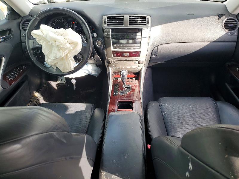 Photo 8 from auction – 2008 LEXUS IS with VIN JTHBE262582015915