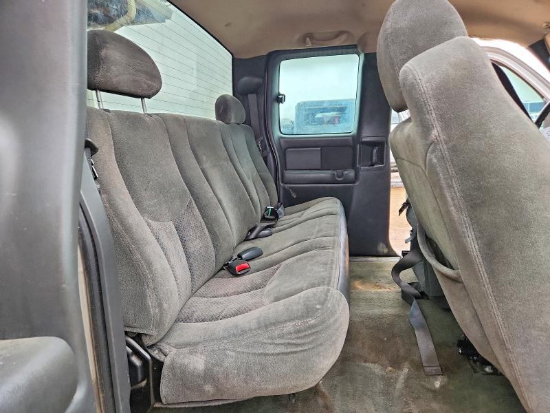 Photo 10 from auction – 2004 CHEVROLET SILVERADO with VIN 2GCEC19T941163126