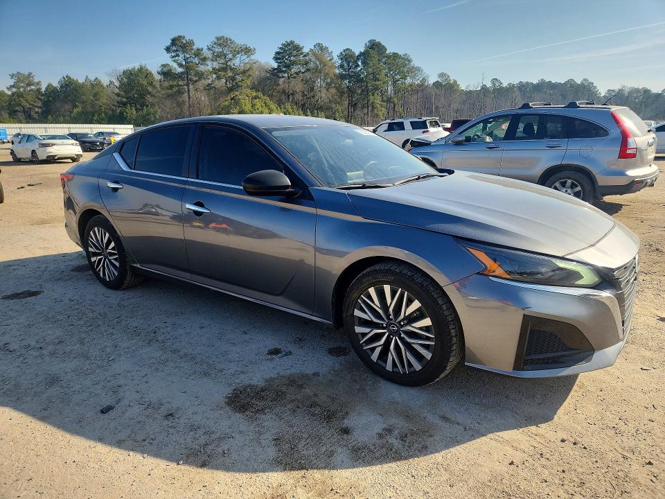 Photo 4 from auction – 2024 NISSAN ALTIMA with VIN 1N4BL4DV4RN333174