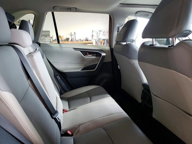 Photo 10 from auction – 2021 TOYOTA RAV4 XLE P with VIN 2T3A1RFV1MW179000