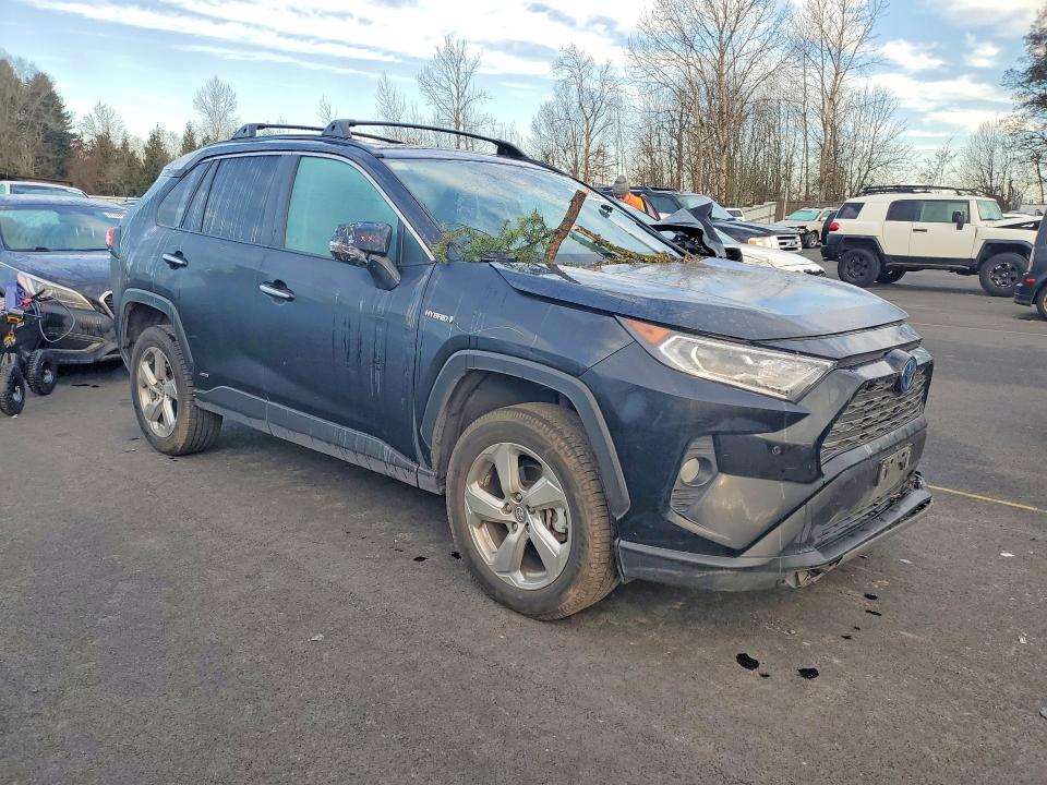 Photo 4 from auction – 2019 TOYOTA RAV4 LIMIT with VIN 2T3DWRFV2KW019803