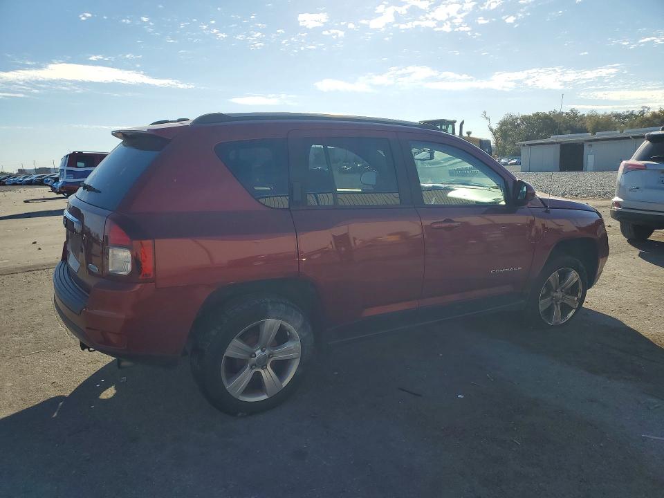 Photo 3 from auction – 2016 JEEP COMPASS with VIN 1C4NJCEA3GD640342