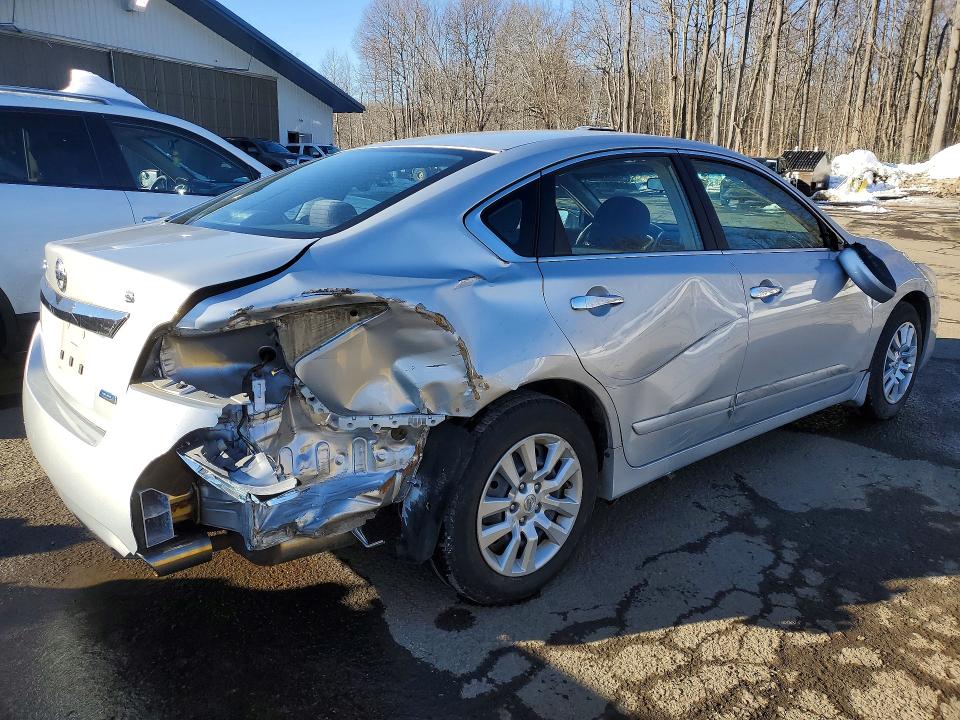 Photo 3 from auction – 2013 NISSAN ALTIMA 2.5 with VIN 1N4AL3AP0DN437830