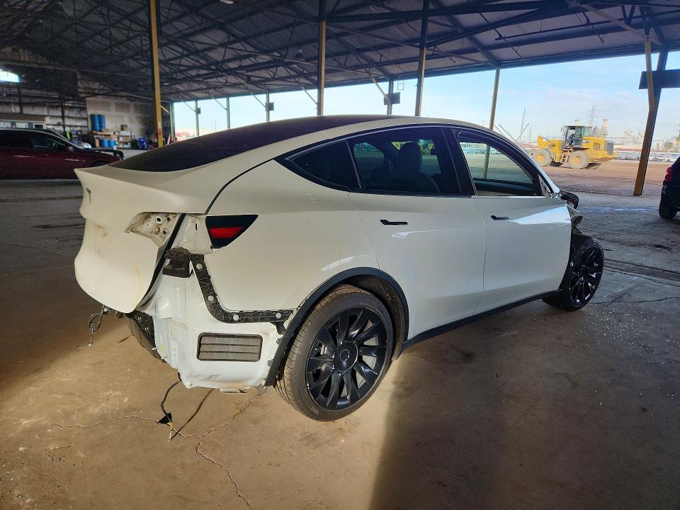 Photo 3 from auction – 2023 TESLA MODEL Y with VIN 7SAYGDEE6PF626581