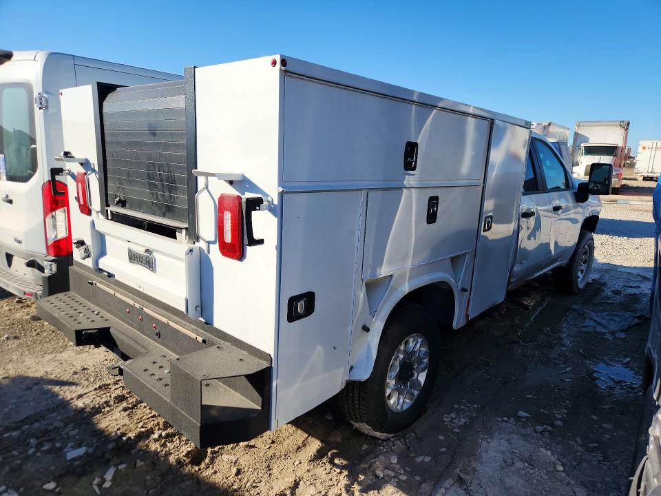 Photo 3 from auction – 2024 CHEVROLET SILVERADO with VIN 1GB5YSEY5RF398636