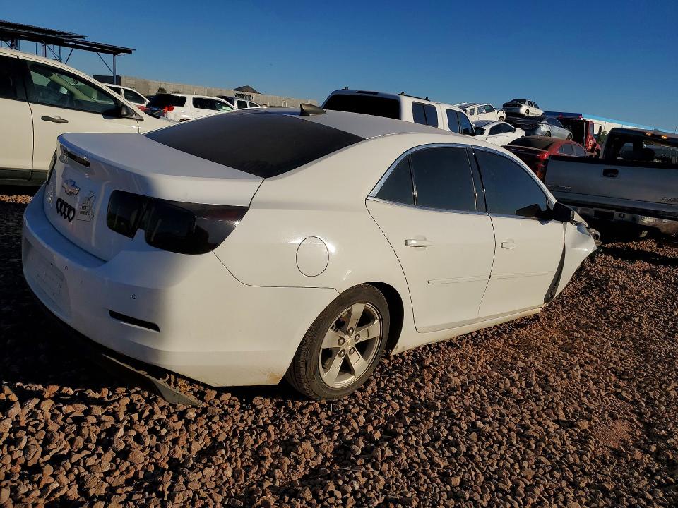 Photo 3 from auction – 2015 CHEVROLET MALIBU with VIN 1G11B5SL1FF198069
