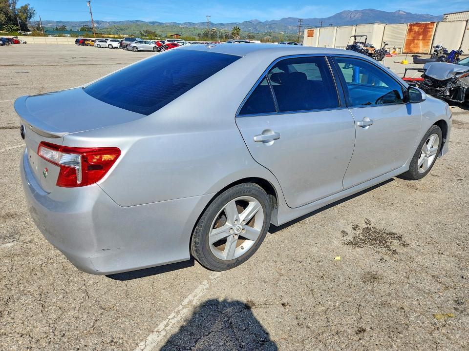 Photo 3 from auction – 2012 TOYOTA CAMRY with VIN 4T1BF1FK3CU568130