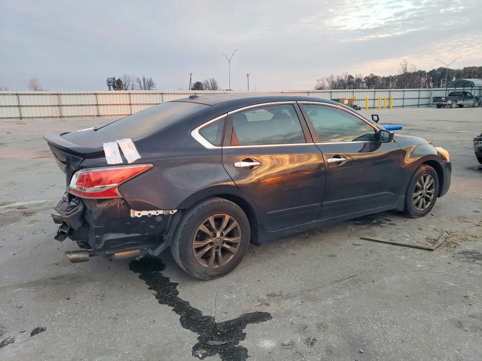 Photo 3 from auction – 2015 NISS ALTIMA with VIN 1N4AL3AP0FN909852