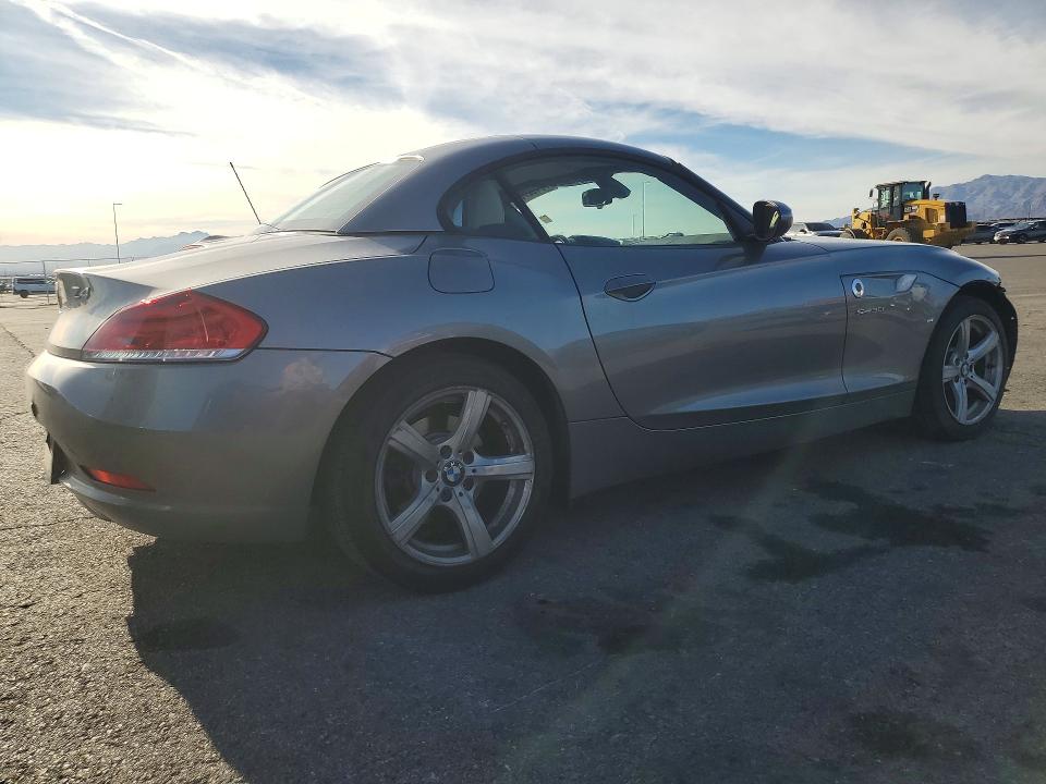 Photo 3 from auction – 2011 BMW Z4 with VIN WBALM5C52BE380290